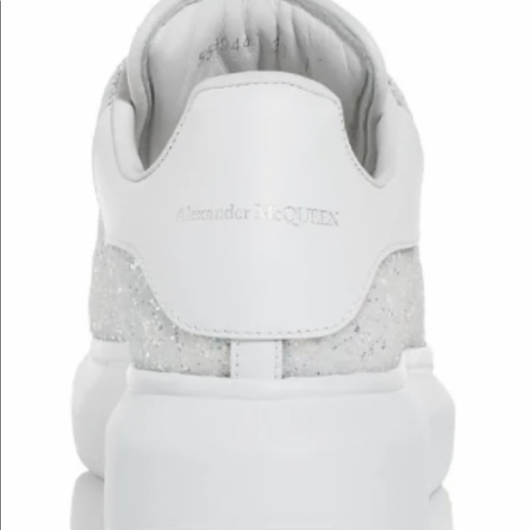Alexander McQueen  Womens  Iridescents Glitter Oversized Sneakers Sz. 37.5 D - Picture 4 of 15